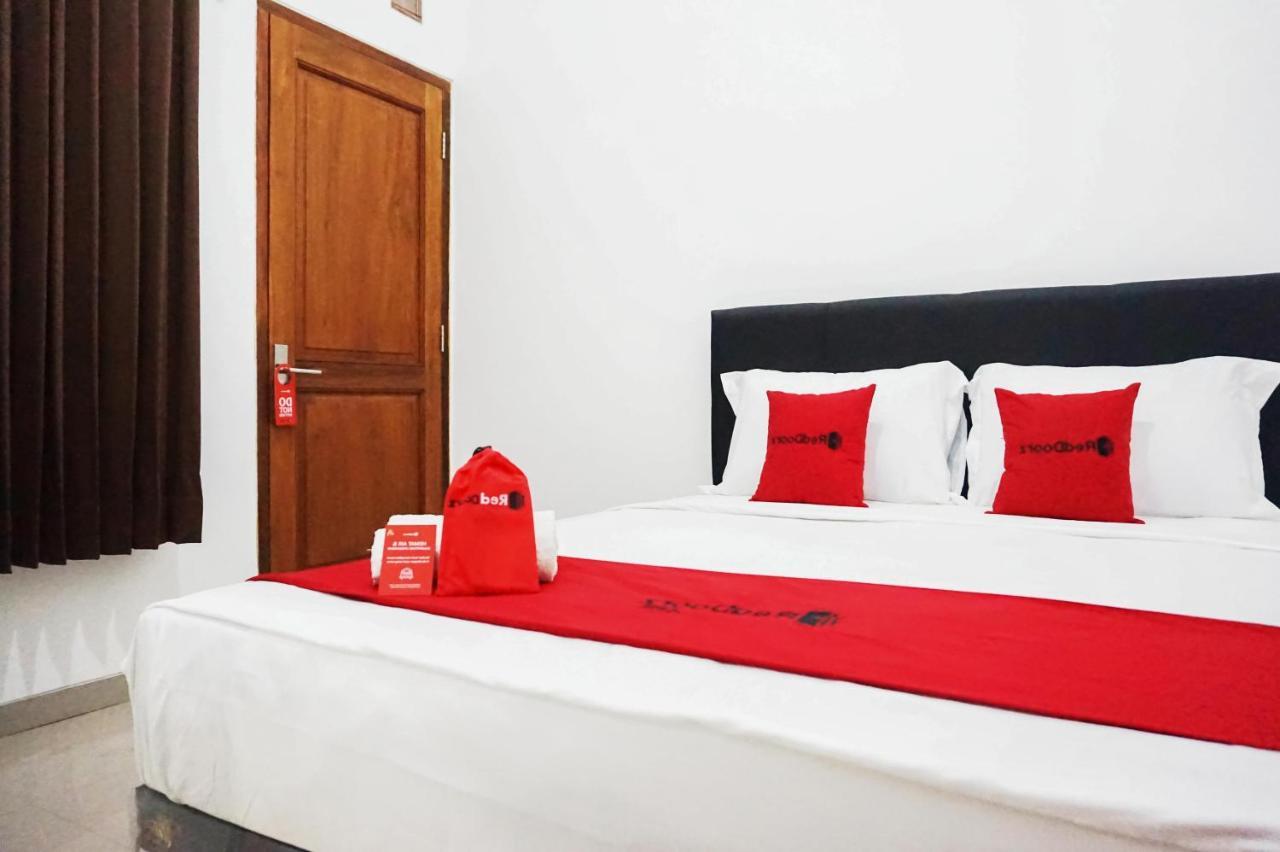 Reddoorz @ Jalan Danau Limboto Hotel Malang Exterior photo